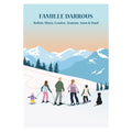 Affiche illustrée représentant une famille au ski sur les pistes enneigées, décoration murale chaleureuse et moderne.